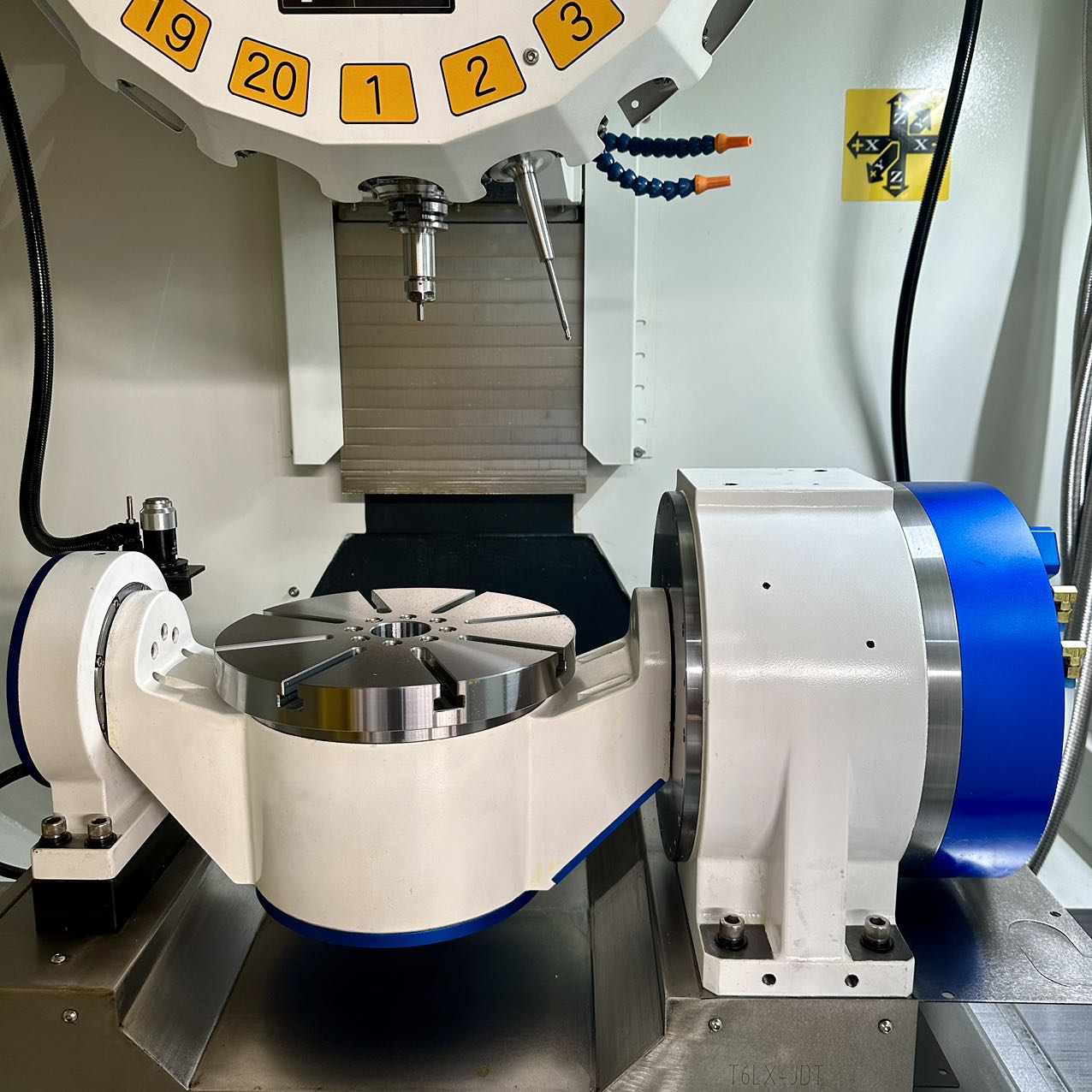 U200T CNC 5 Axis Vertical Machining Center Precise Miller Equipment Complex Surface Industrial Parts Manufacturing Pro